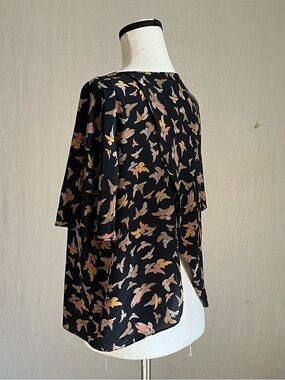 Myne - Silk Petal Slit Back Bird Print Blouse  - 8